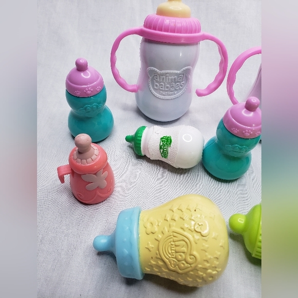 12 Pretend Baby Animal Feeding Bottles Toys - Picture 3 of 4